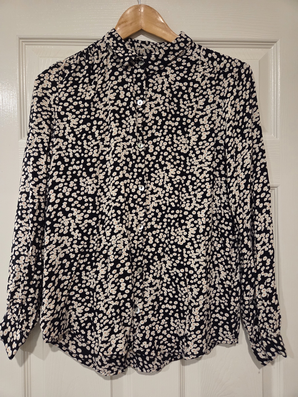 ICHI Floral Button Front Blouse Size 38 Black Cream Orange 100% Viscose